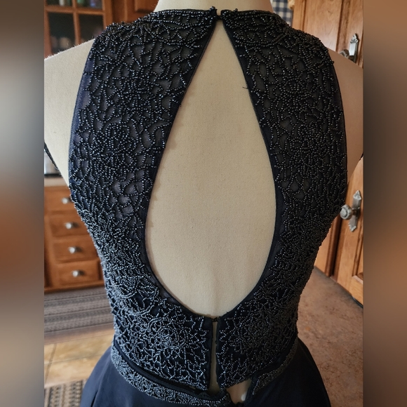 Sherri Hill 2 Piece Navy Blue Gown Size 8 - Picture 3 of 11